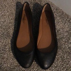 Lucky Brand Size 10 Black Genuine Leather Flats